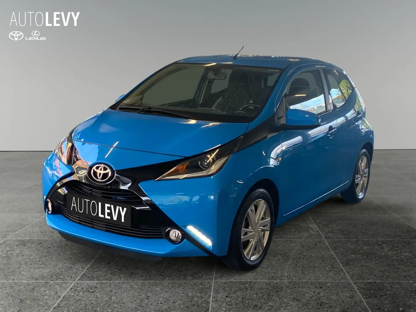 Toyota Aygo 1.0 Team D *KLIMA* Grün - 2