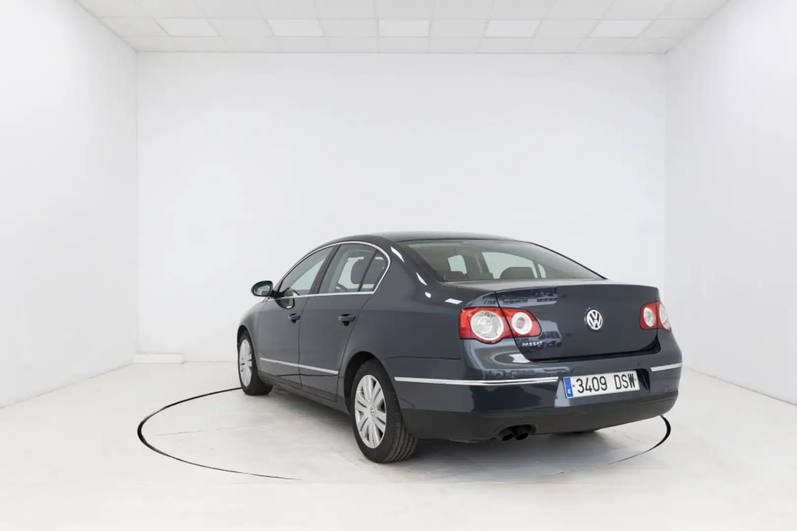 Volkswagen Passat 2.0TDI Advance DSG Azul - 2