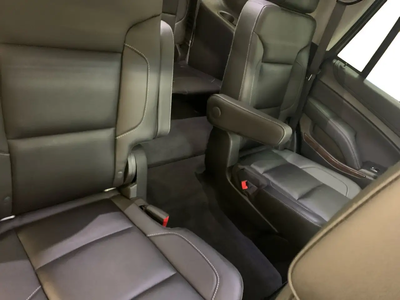 Chevrolet Tahoe снимка Chevrolet Tahoe