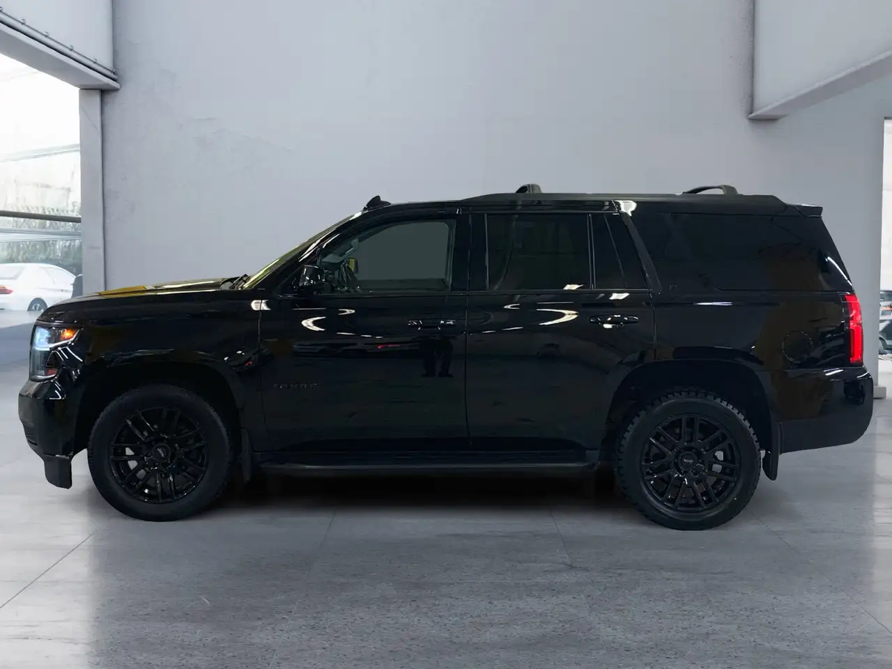 Chevrolet Tahoe снимка Chevrolet Tahoe