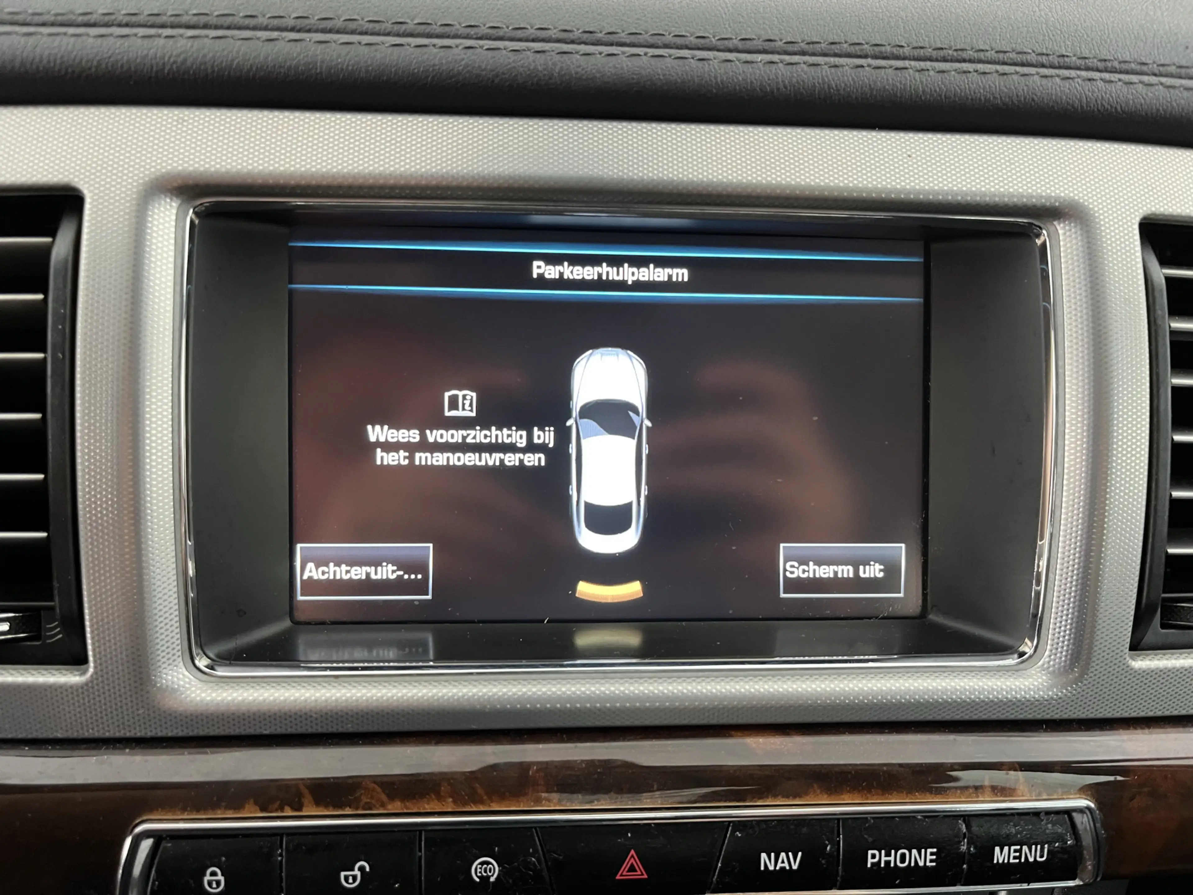 Jaguar XF 2.2D Aut. *LEATHER | XENON | CAMERA | HEATED-COMFO — photo 14