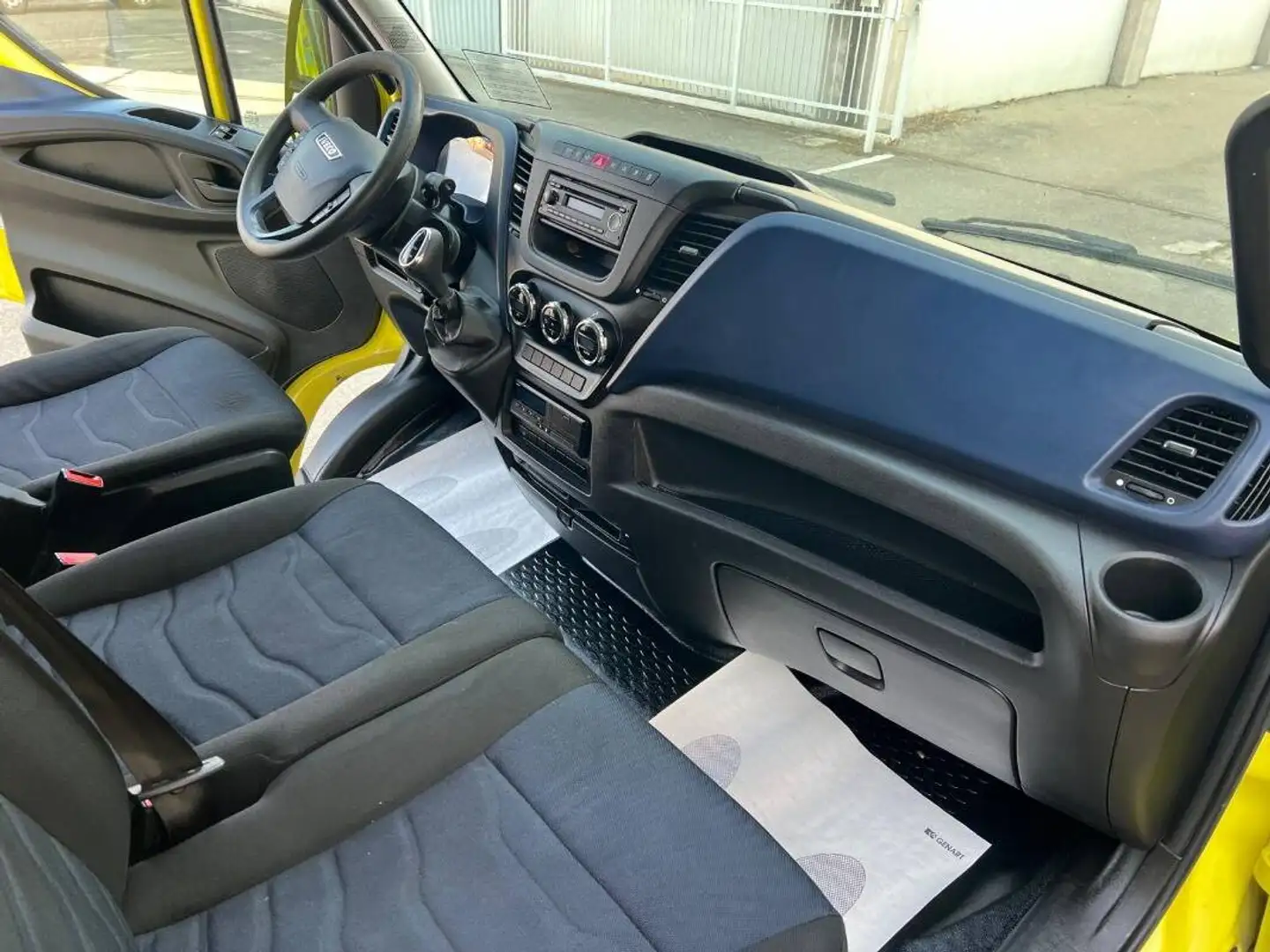 Iveco Daily 60C HI-MATIC FRIGO FRCX -20° Jaune - 2
