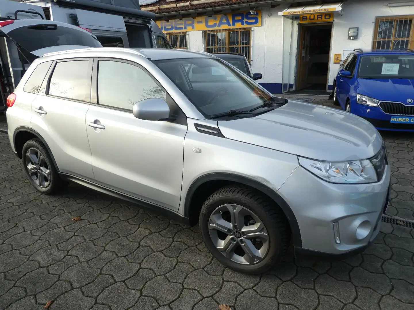 Suzuki Vitara 1.6 Club 4x2 AUTOMATIK *NUR 28´km* Argent - 2