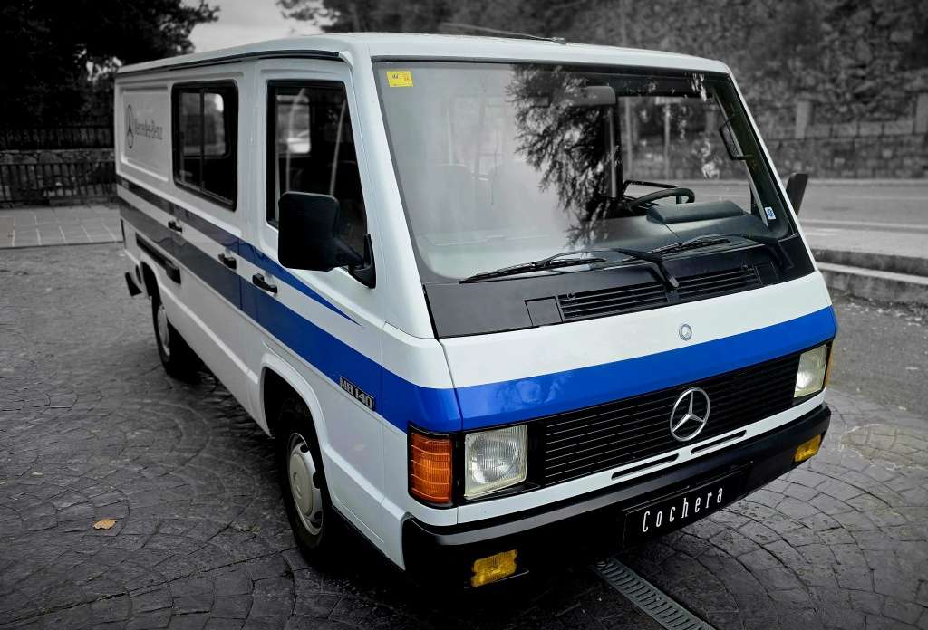 Mercedes-Benz 260 Monovolumen Manual de 4 Puertas - foto 1