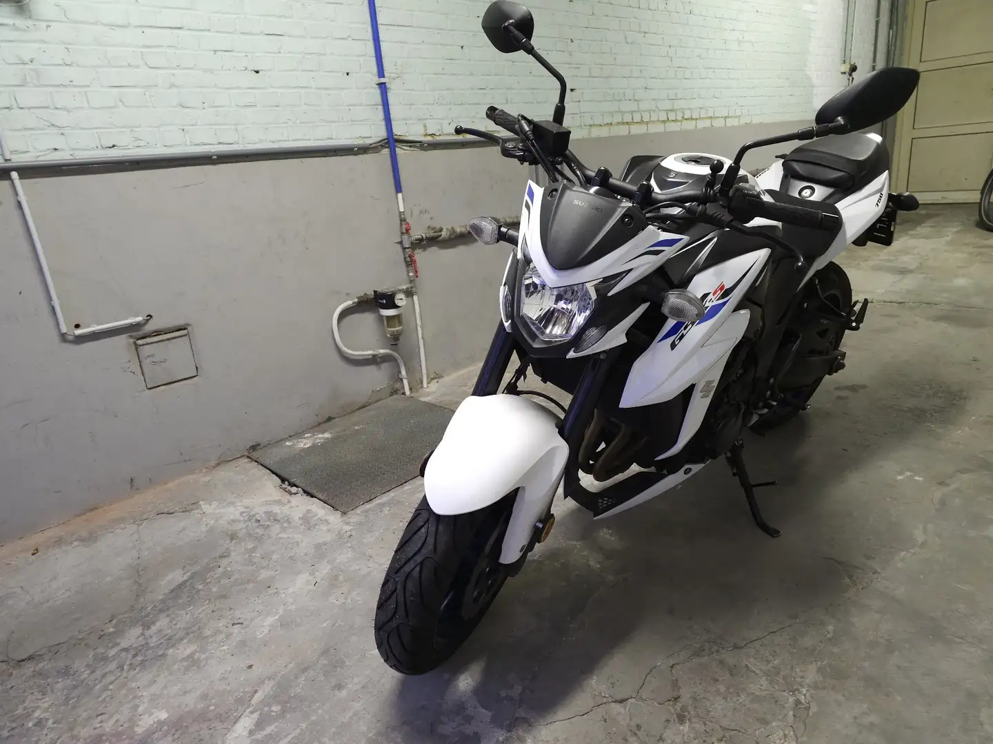 Suzuki GSX-S 750 Blanco - 2