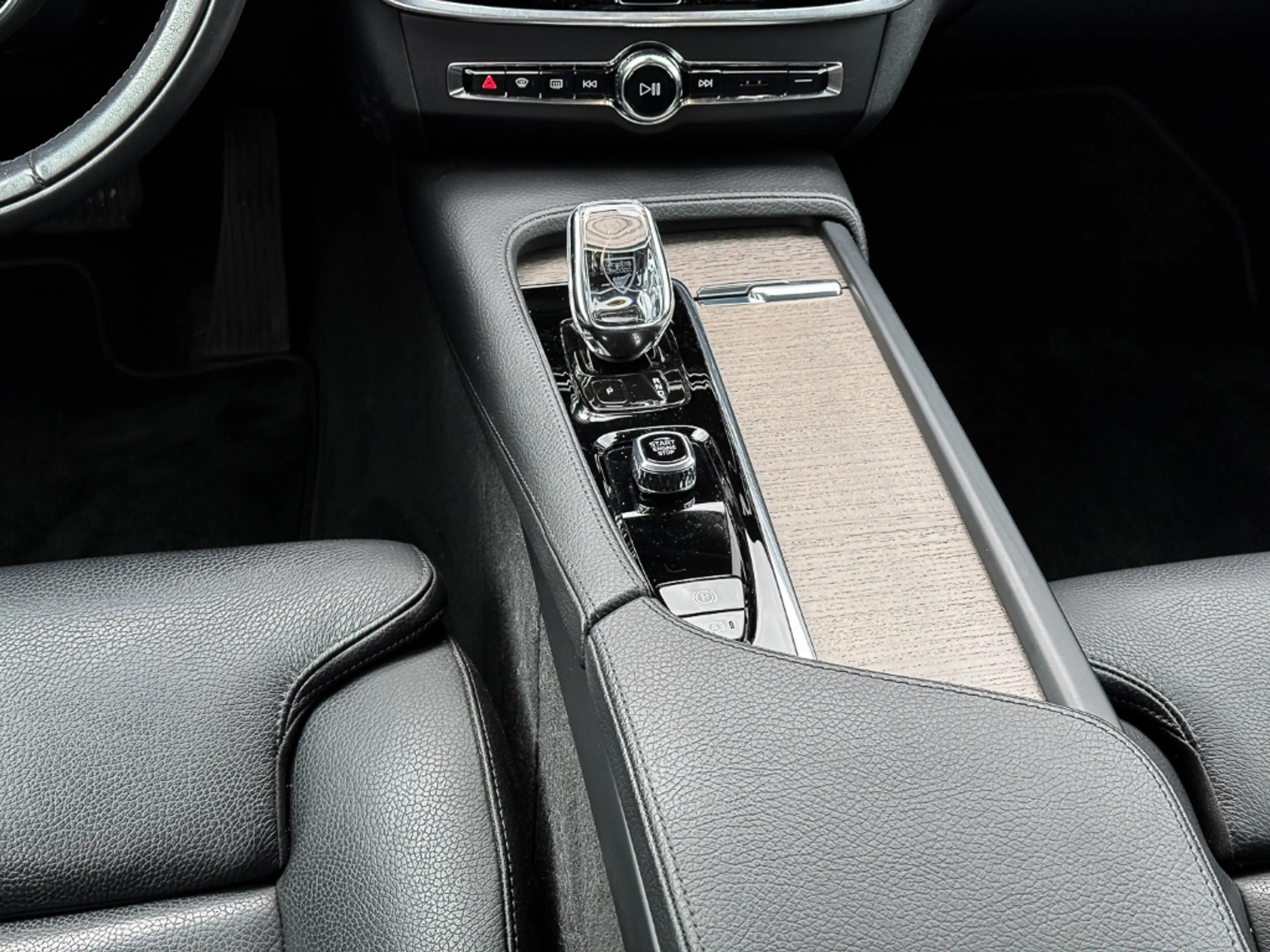 Volvo S90 Inscription AWD StandHZG Navi Digitales Cockpit Me — photo 10