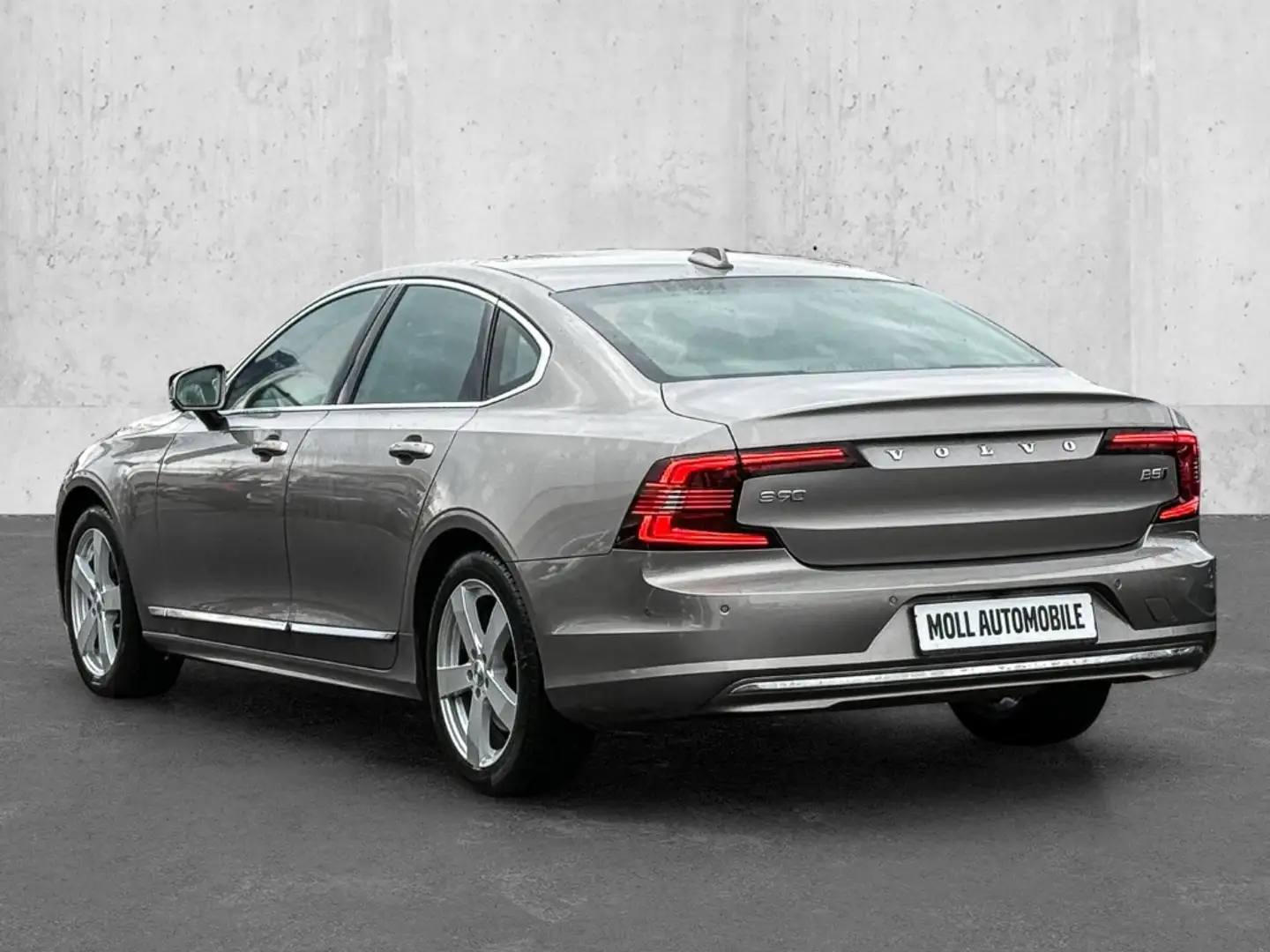 Volvo S90 Inscription AWD StandHZG Navi Digitales Cockpit Me Grau - 2