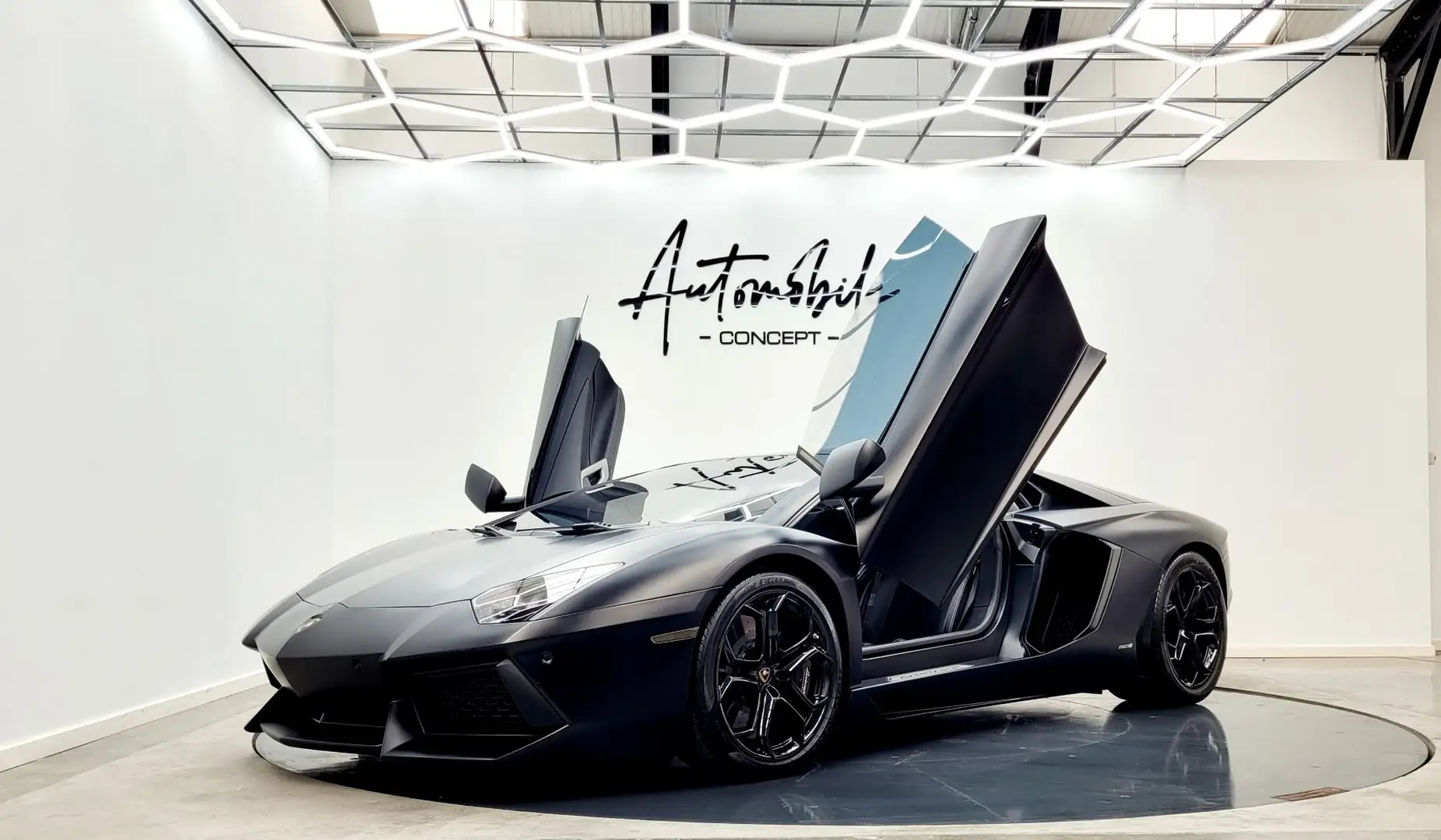 Lamborghini Aventador 🦇ORIGINAL PAINTING 🦇CARNET ENTRETIEN COMPLET Noir - 1