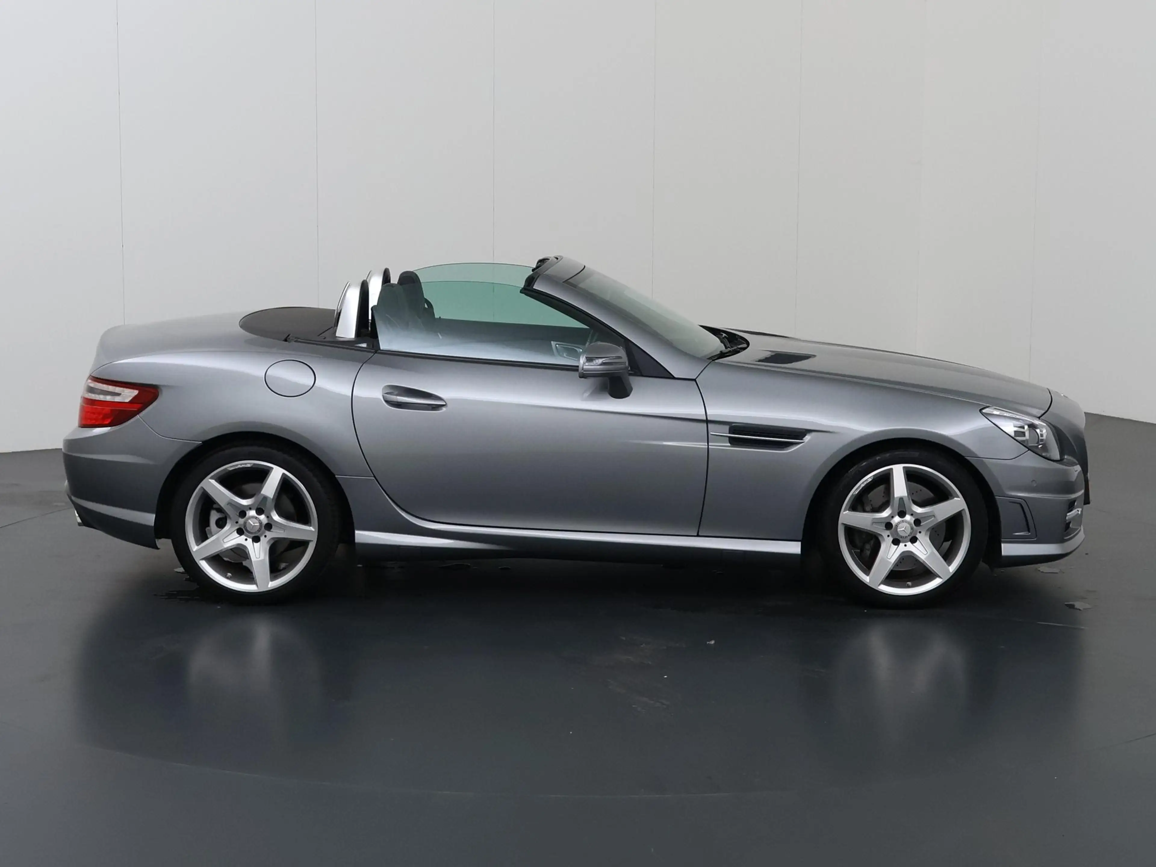 Mercedes-Benz SLK 200 | AMG | Bi-xenon | Handgeschakeld | Leder | Airsca — photo 6