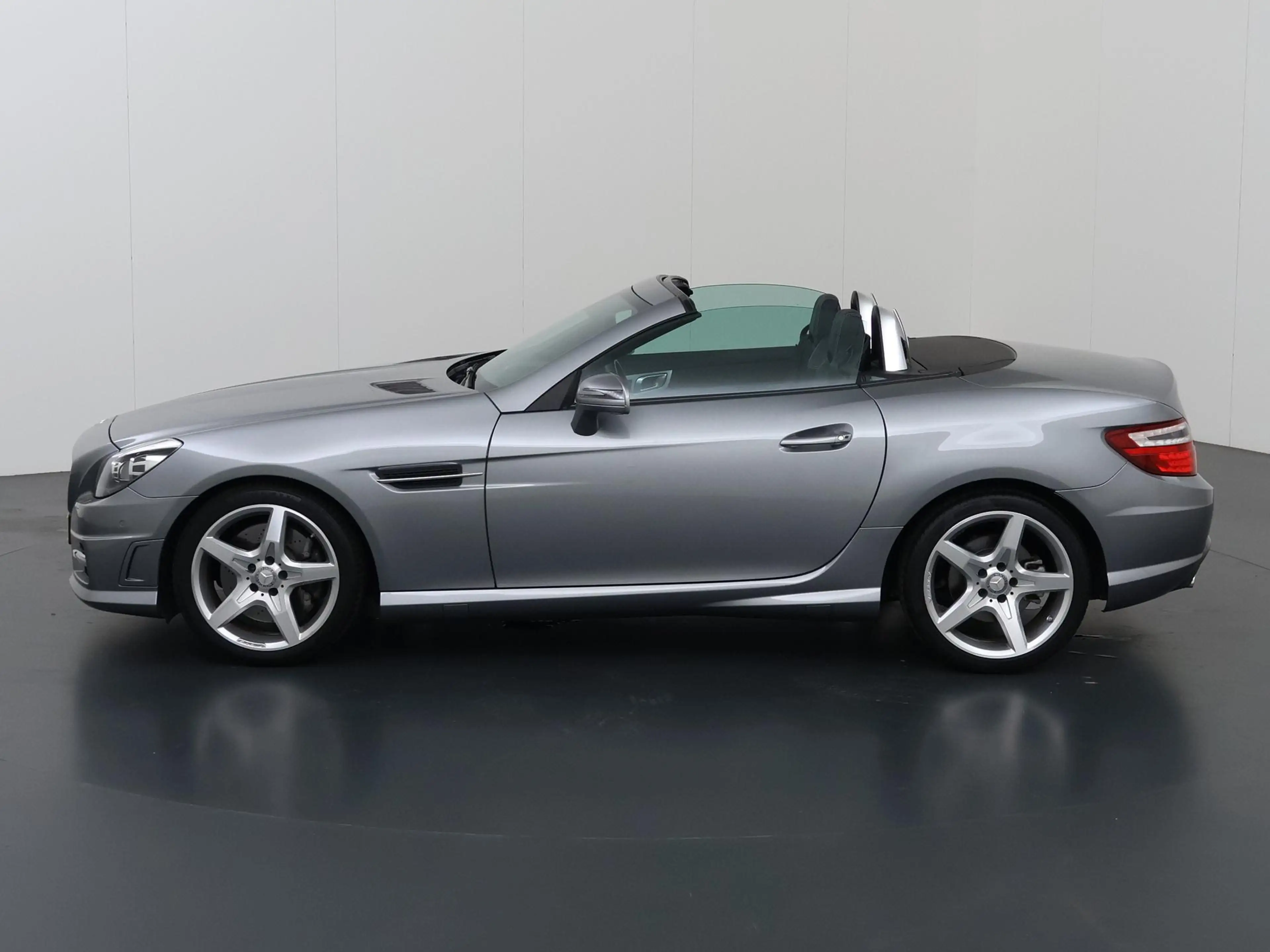 Mercedes-Benz SLK 200 | AMG | Bi-xenon | Handgeschakeld | Leder | Airsca — photo 5
