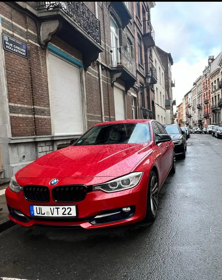 BMW 330 Verkaufe meinen schönen BMW 330D F30, 3.0 Motor - 1