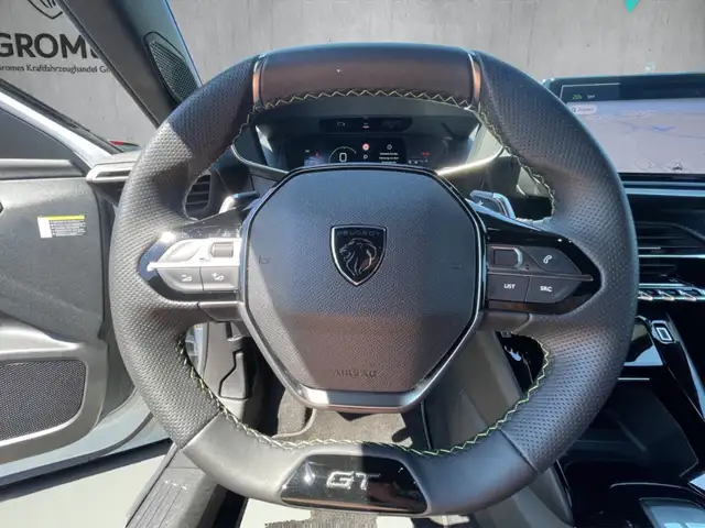 Peugeot 2008 view 10