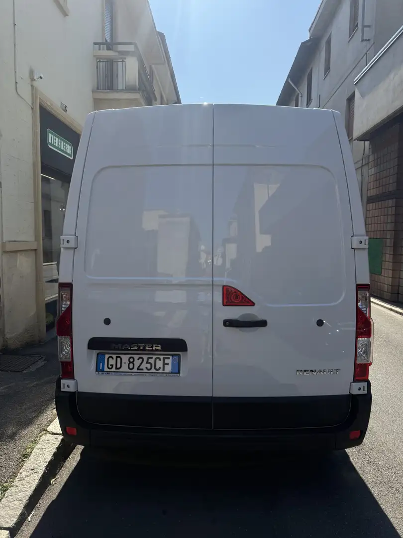 Renault Master L2H2 - 2