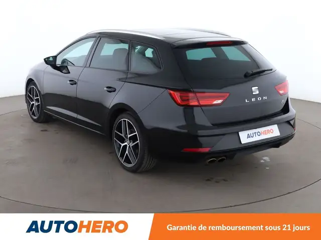 Seat Leon view 4