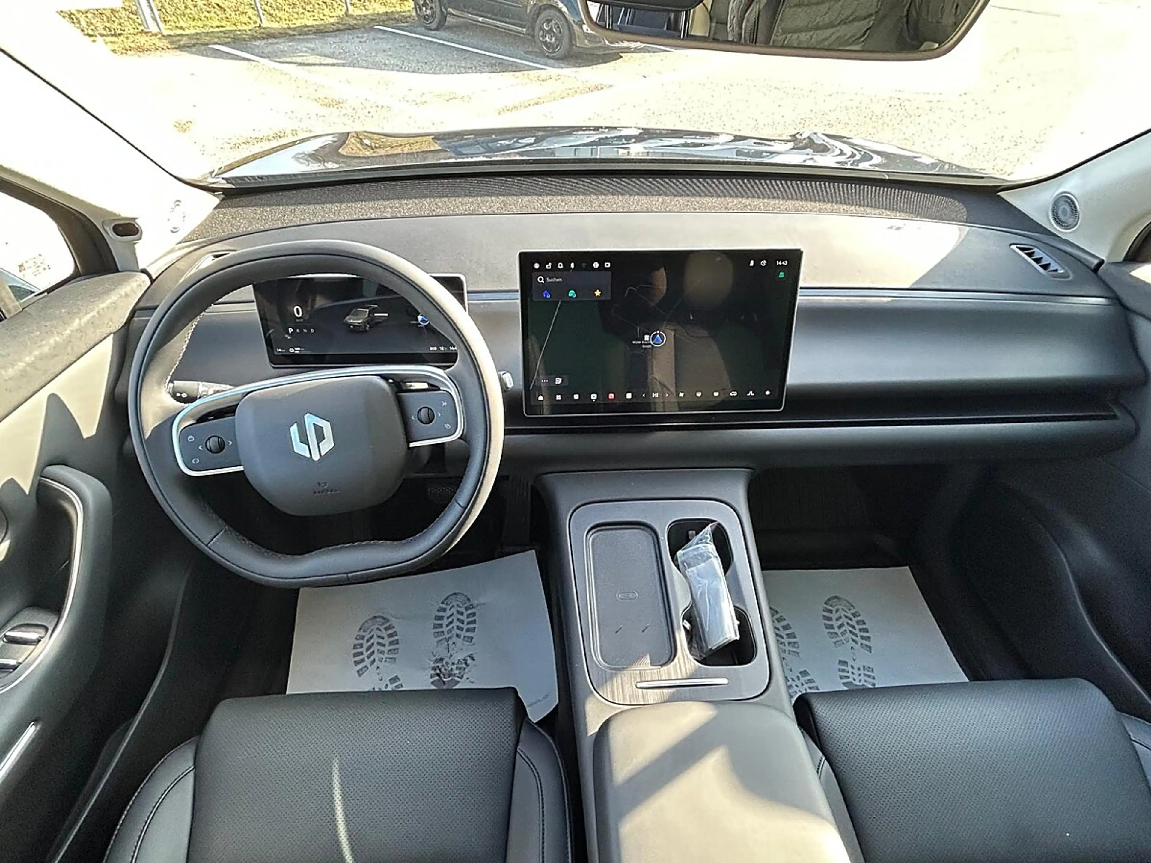 Leapmotor C10 Elektro 81,9kWh Design ProMax — photo 9