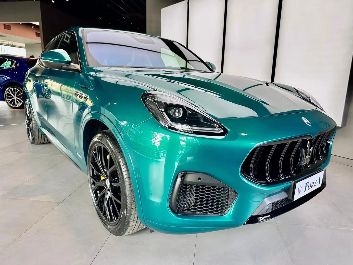 Maserati Grecale 2.0 mhev Modena 330cv auto Listino 155.097€ Verde - 2