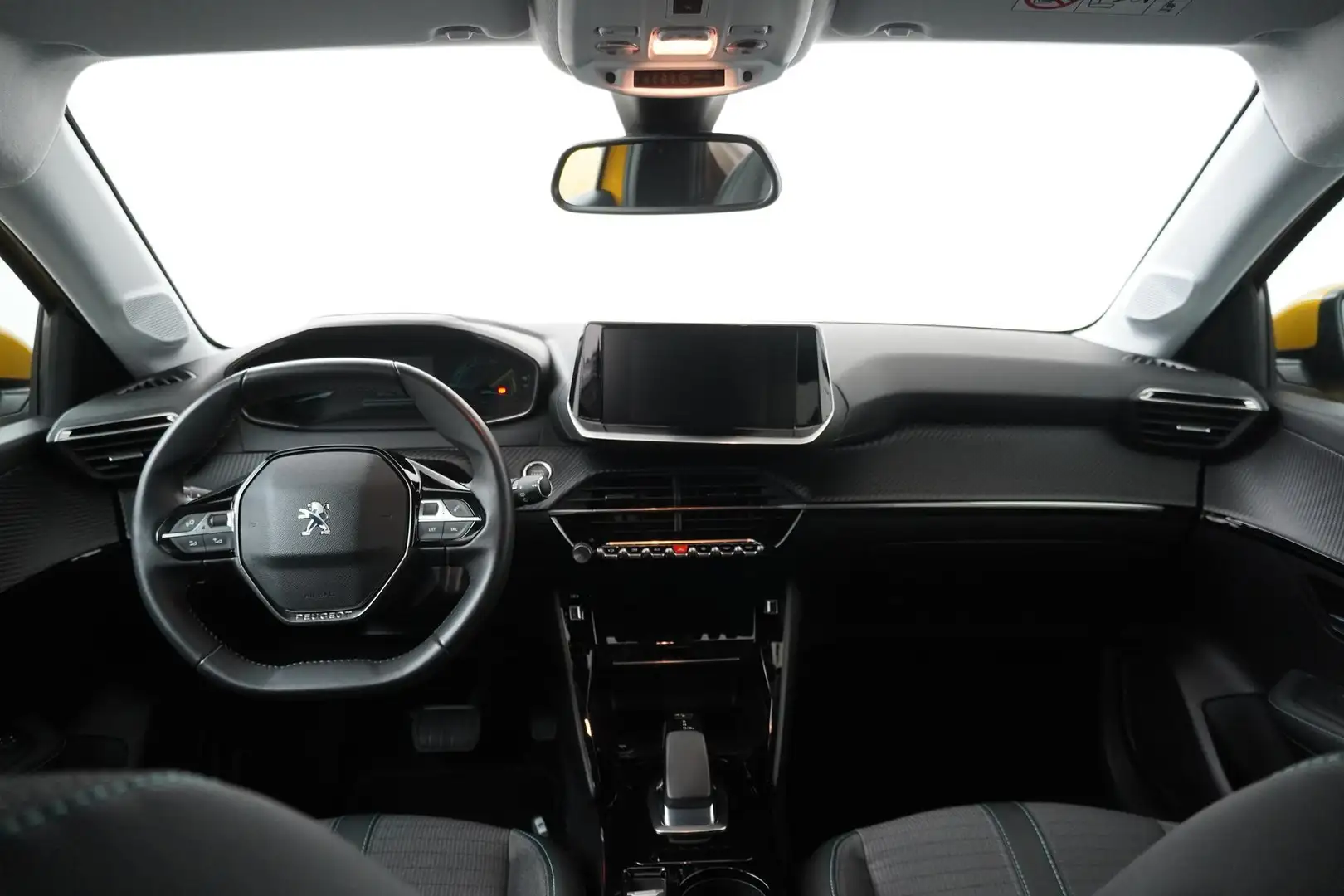 Peugeot e-208 EV Allure 50 kWh 3 Fase | Navigatie via App | Came Jaune - 2