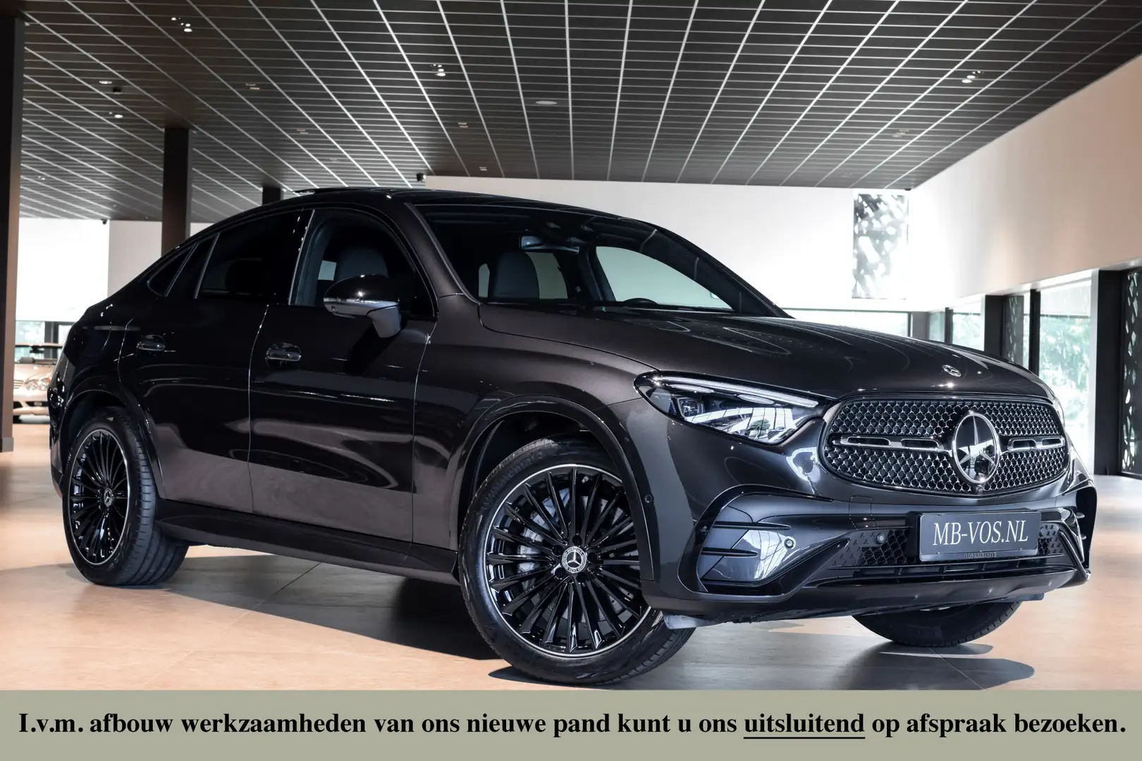 Mercedes-Benz GLC 300 Coupé 300e 4-M AMG|Luchtvering|Achterassturing|ACC Gris - 1