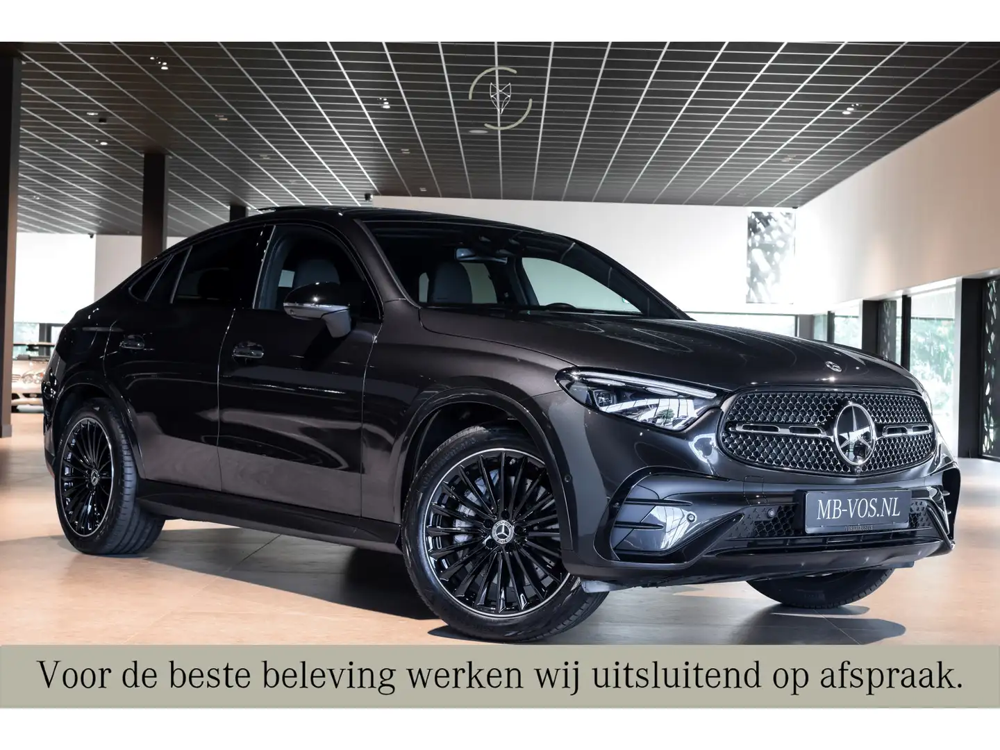 Mercedes-Benz GLC 300 Coupé 300e 4-M AMG|Luchtvering|Achterassturing|ACC Grijs - 1