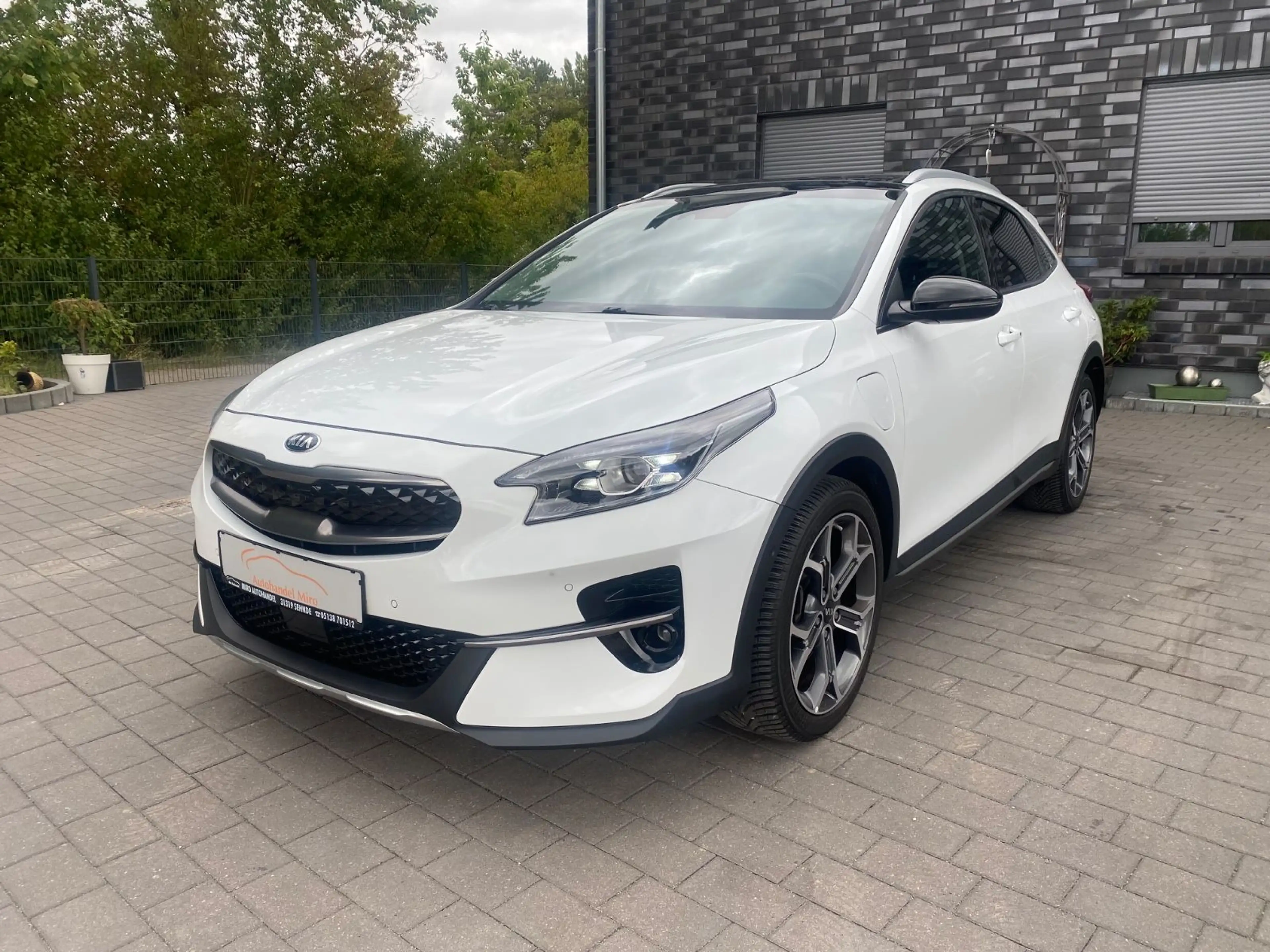Kia XCeed Platinum Edition Plug-in Hybrid — photo 4