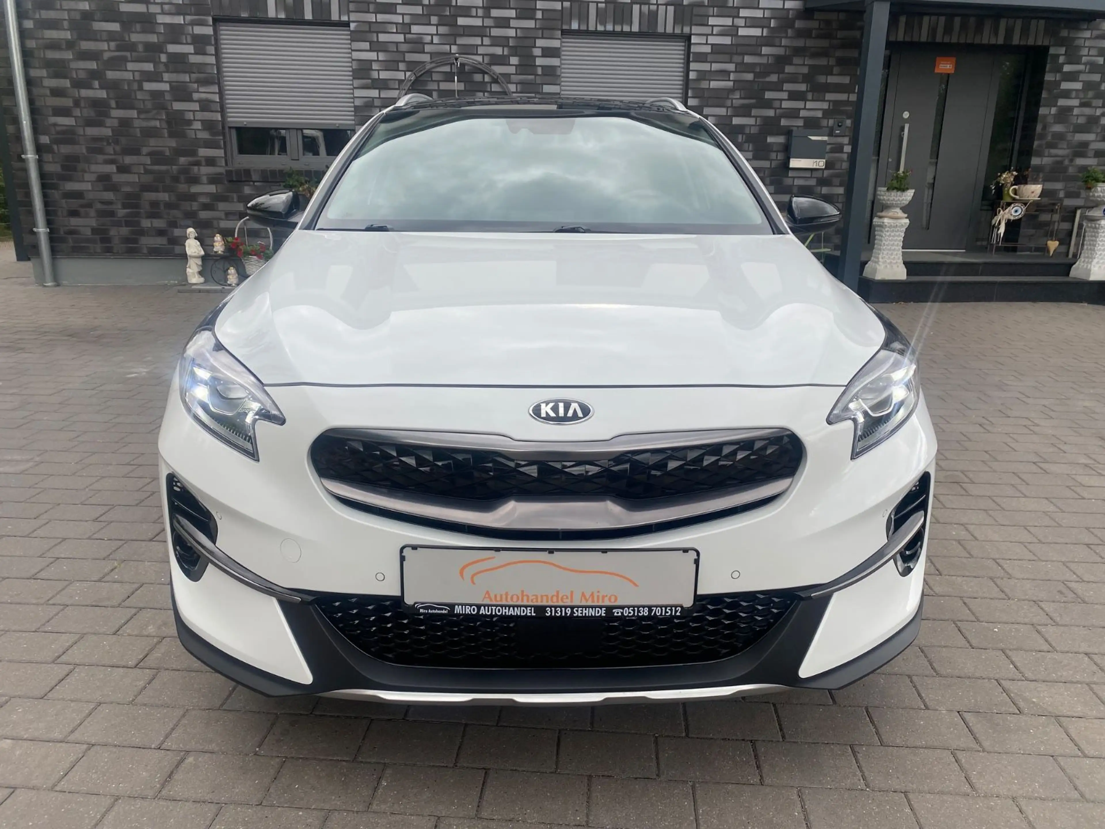 Kia XCeed Platinum Edition Plug-in Hybrid — photo 5