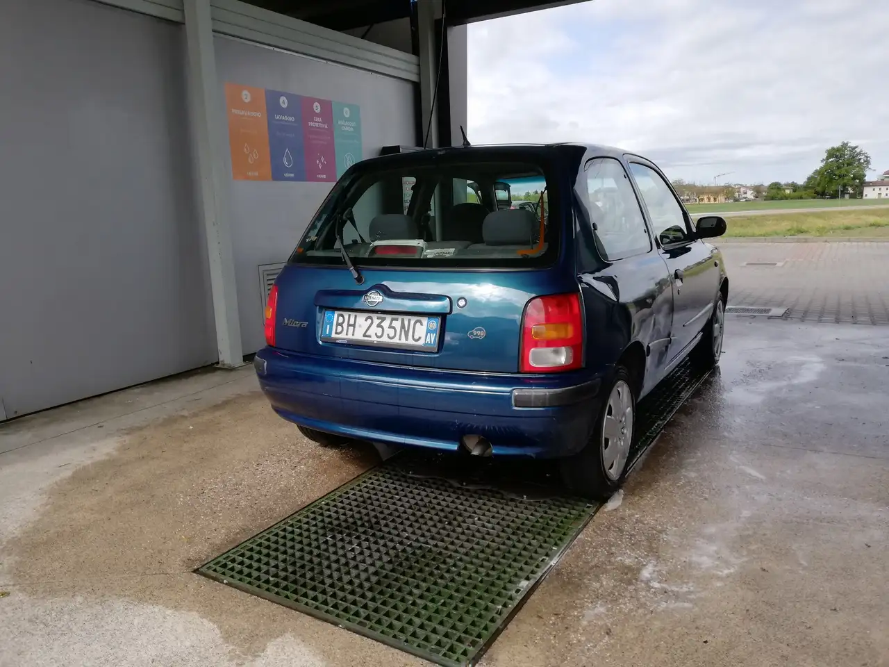 Nissan Micra 3p 1.4 Luxury, foto 2