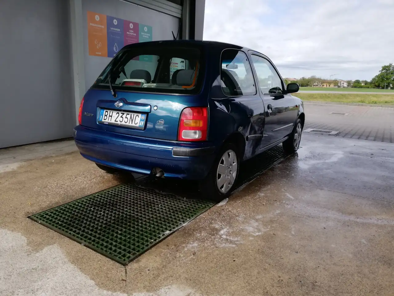 Nissan Micra 3p 1.4 Luxury, foto 4