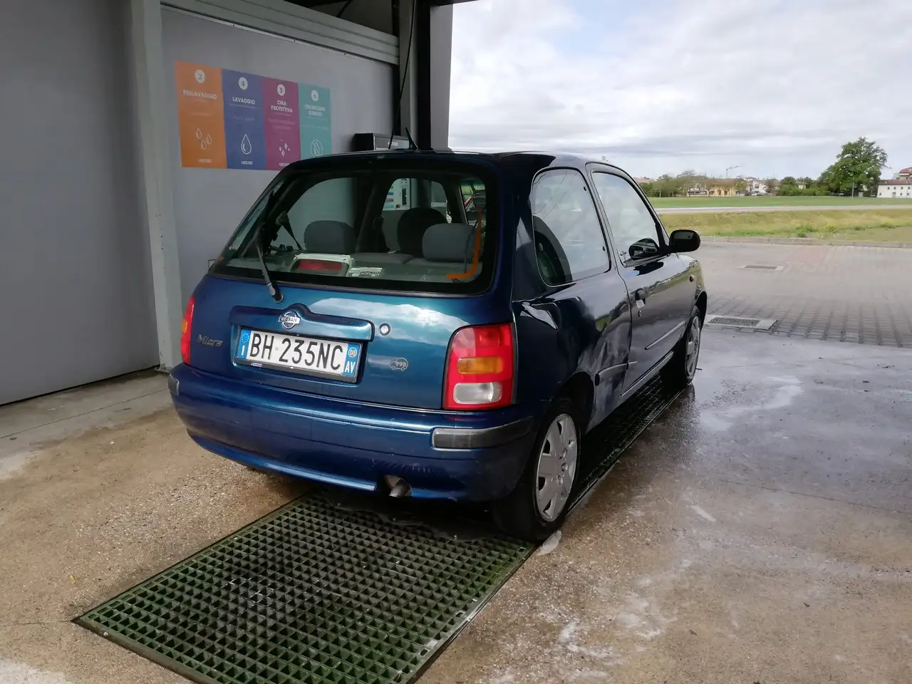 Nissan Micra 3p 1.4 Luxury, foto 3