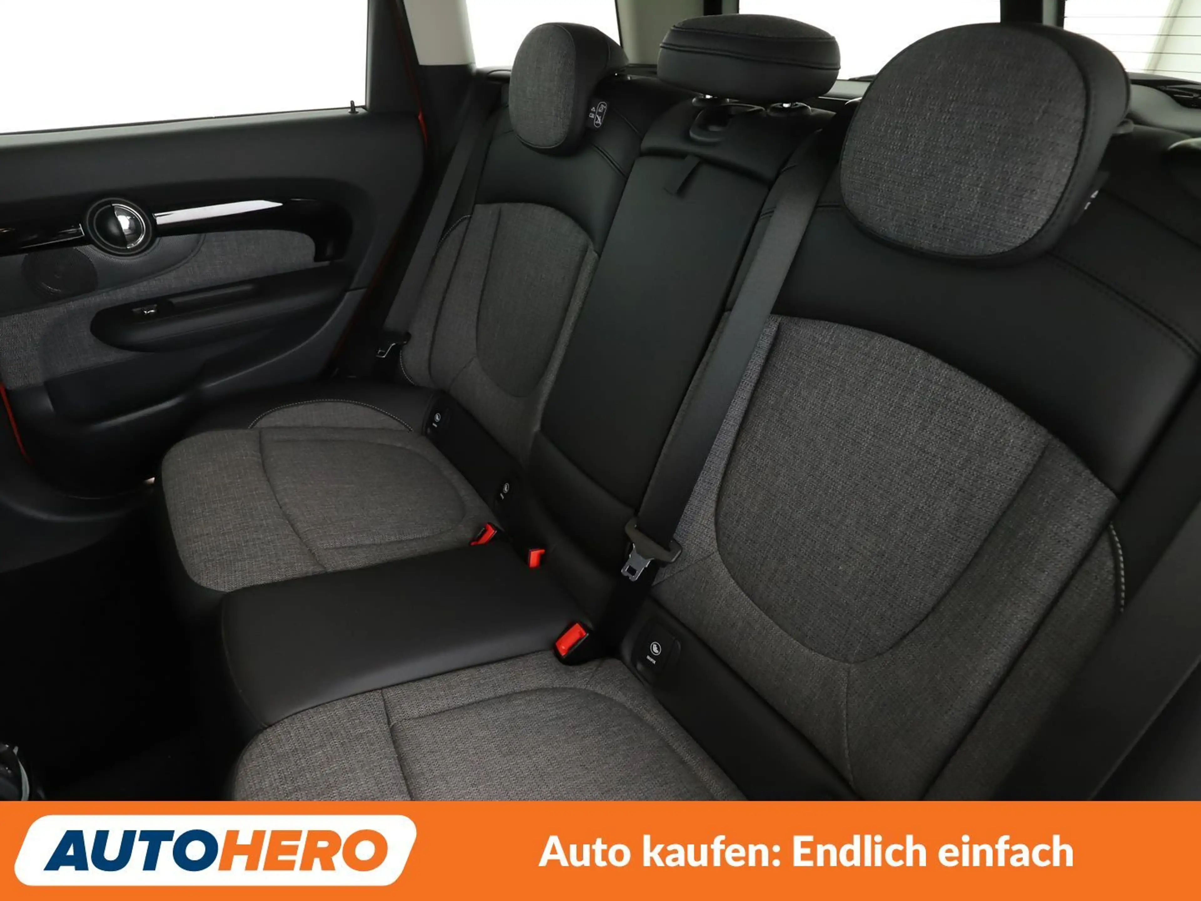 MINI Cooper D Clubman Cooper D Classic Trim Aut.*NAVI*HUD*LED* — photo 15