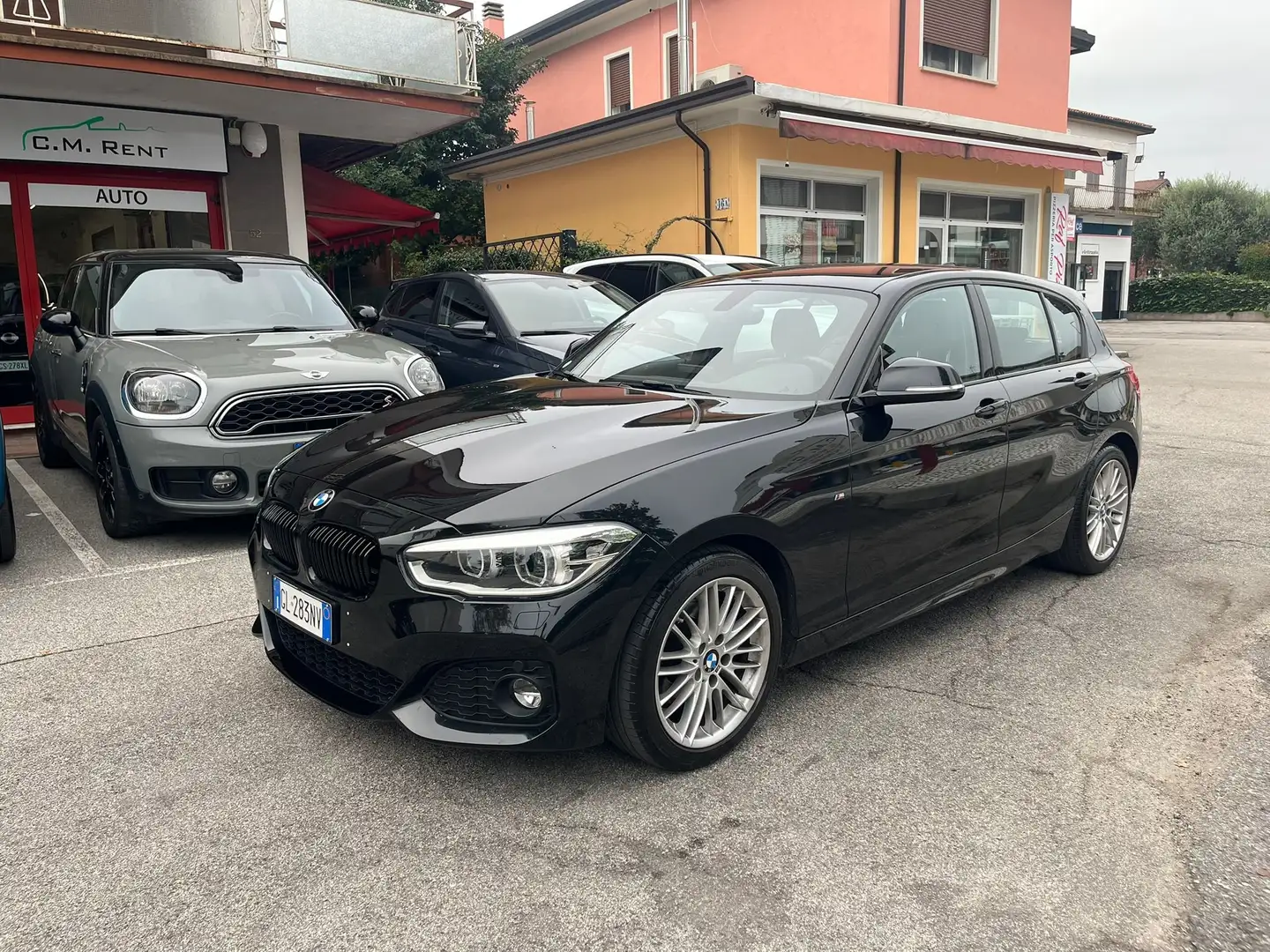BMW 120 Serie 1 F/20-21 2015 120i Msport 5p auto Zwart - 2