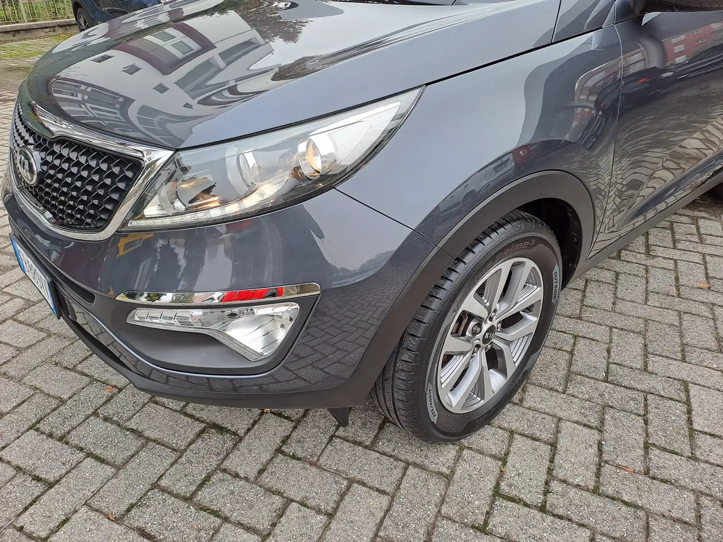 Kia Sportage 1.6 Cool eco Gpl + E6 Gris - 2