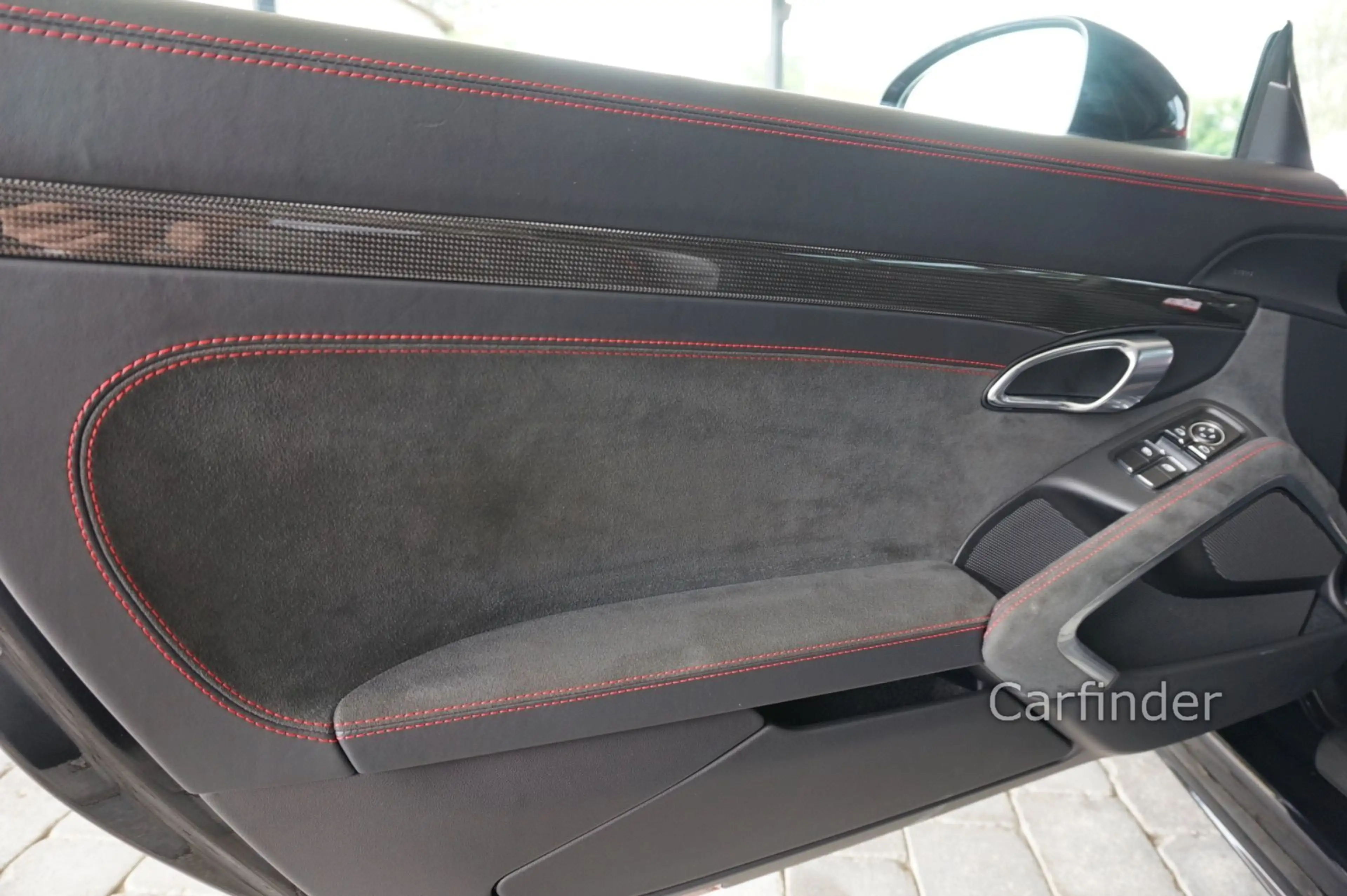 Porsche Cayman 718  GTS 4.0 — photo 13