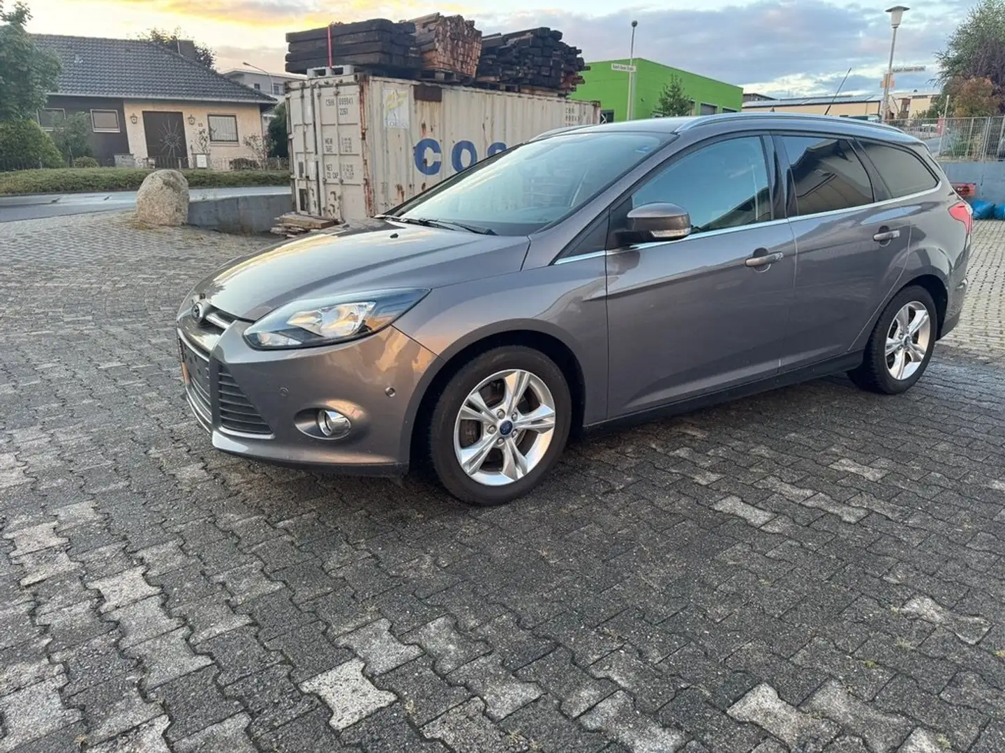 Ford Focus Focus Turnier Diesel 2.0 TDCi DPF Automatik Braun - 2