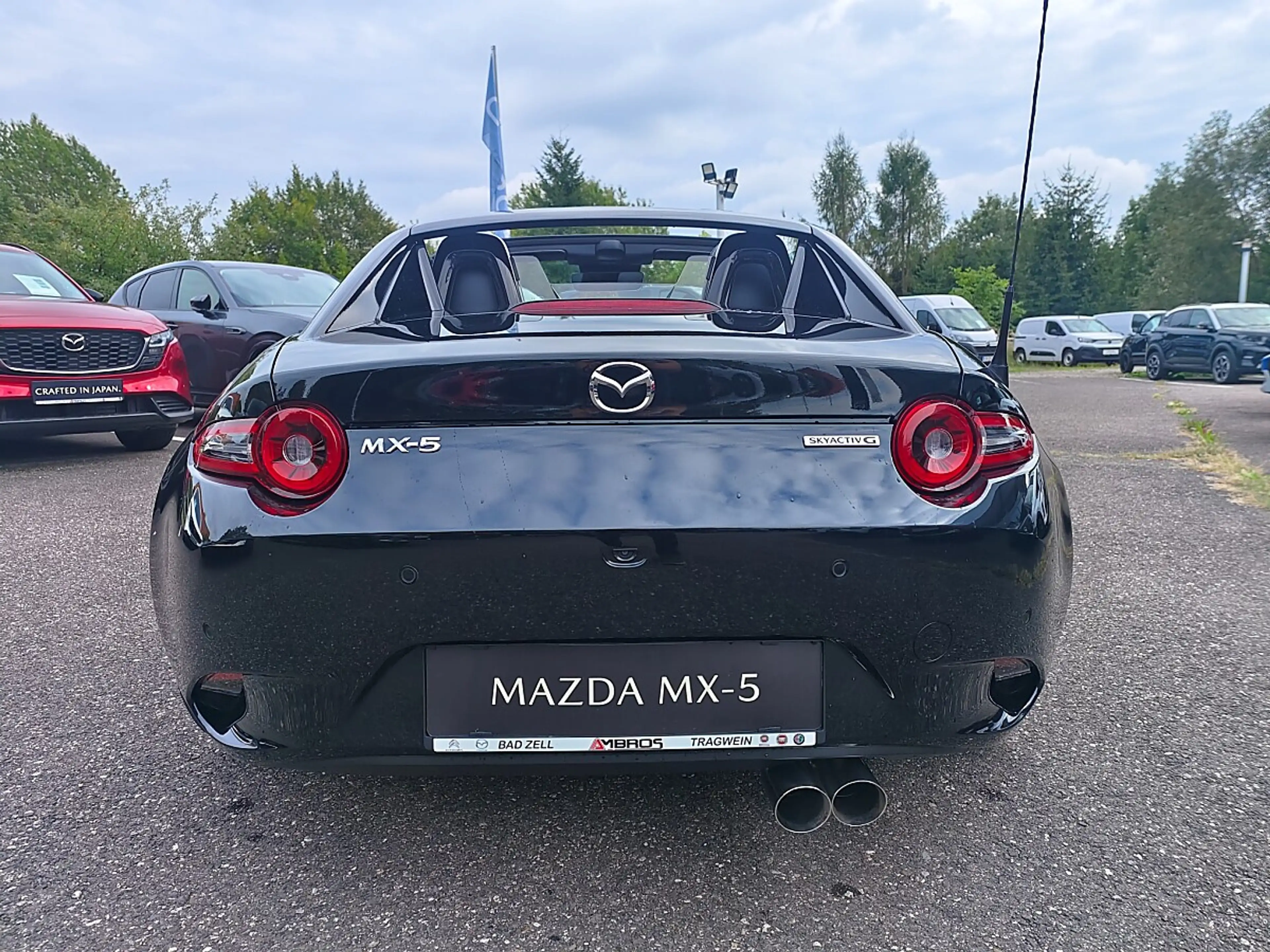 Mazda MX-5 RF Targa Hardtop Roadster G132 Skyactiv Exclusi... — photo 10