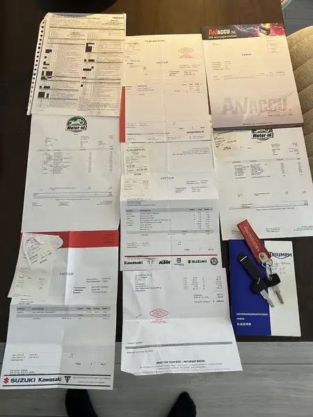 Triumph Sprint ST - foto 5