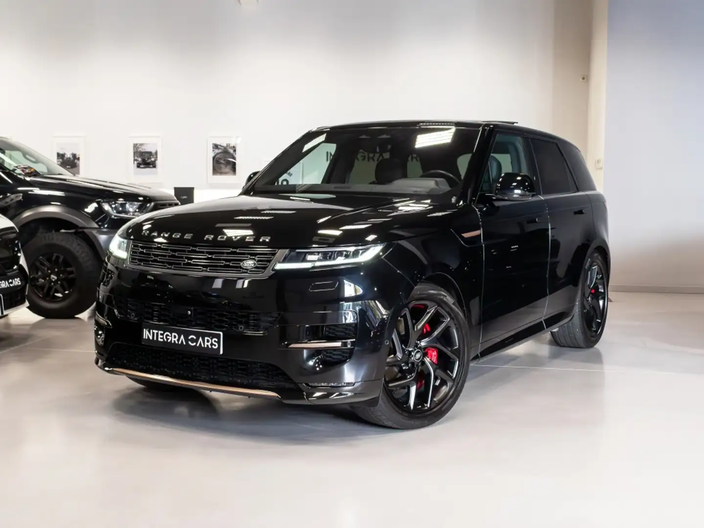 Land Rover Range Rover Sport 3.0D TD6 MHEV Dynamic SE 300 Negro - 1