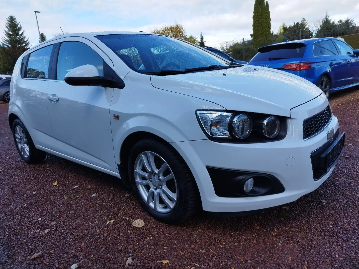 Chevrolet Aveo Schrägheck LTZ Weiß - 2