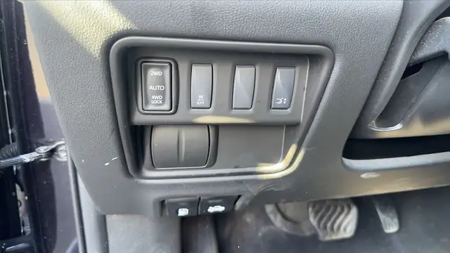 Renault Koleos view 13