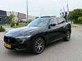 Maserati Levante 3.0 V6 S AWD Grand Lusso 430 pk Zwart - thumbnail 1
