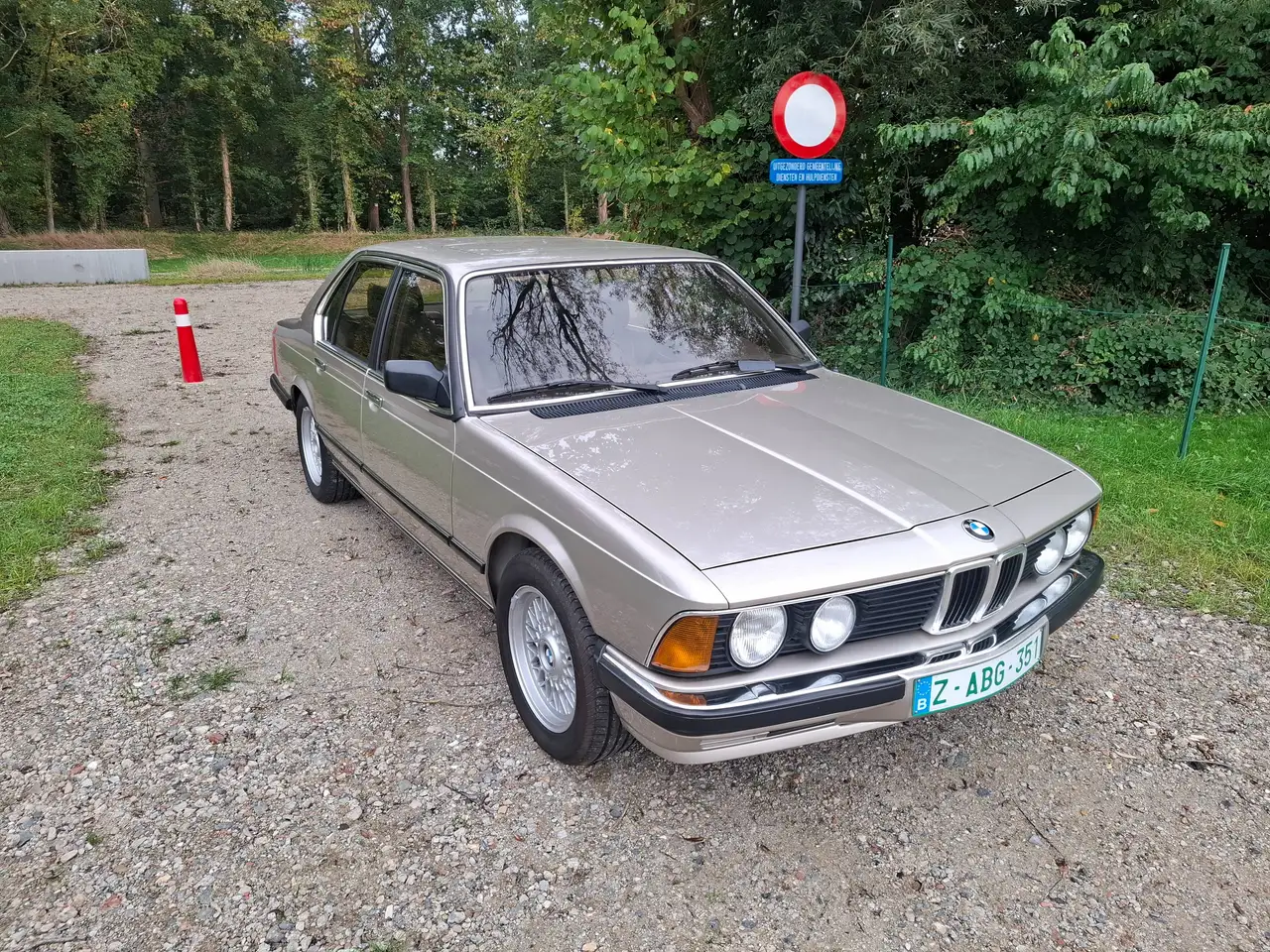 BMW 735i, foto 3
