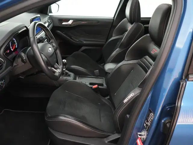 Ford Focus view 4