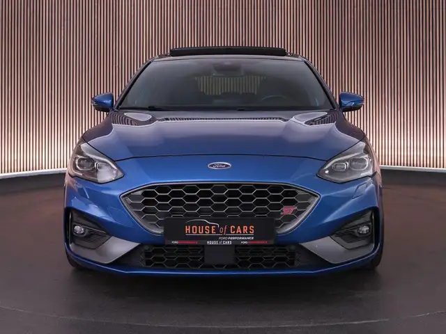 Ford Focus view 6