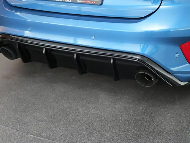 Ford Focus view 15