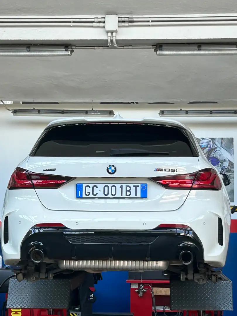 BMW 135 Serie 1 F40 M 135i xdrive auto Bianco - 2
