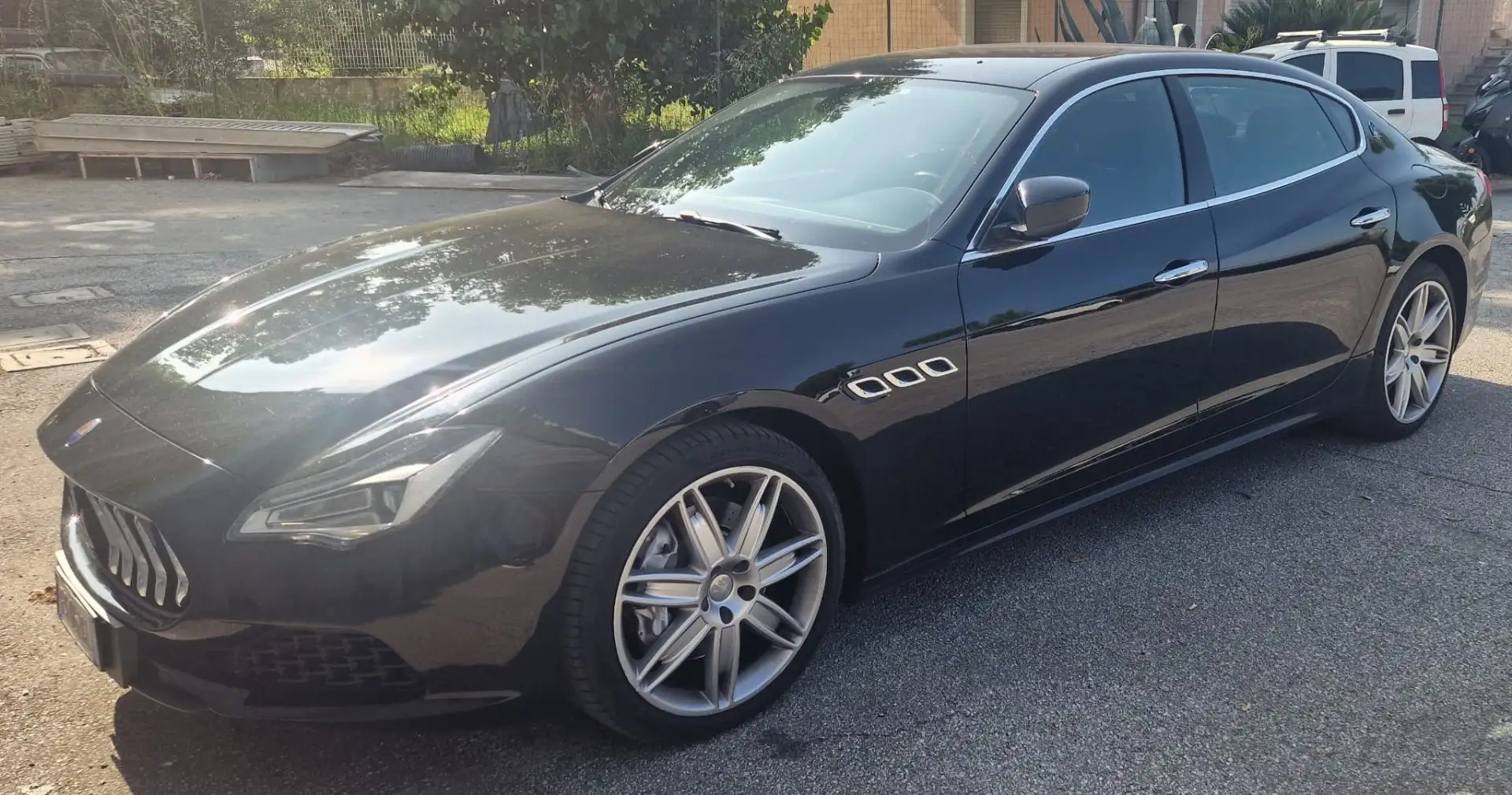 Maserati Quattroporte 3.0 V6 ds 250cv auto Nero - 1