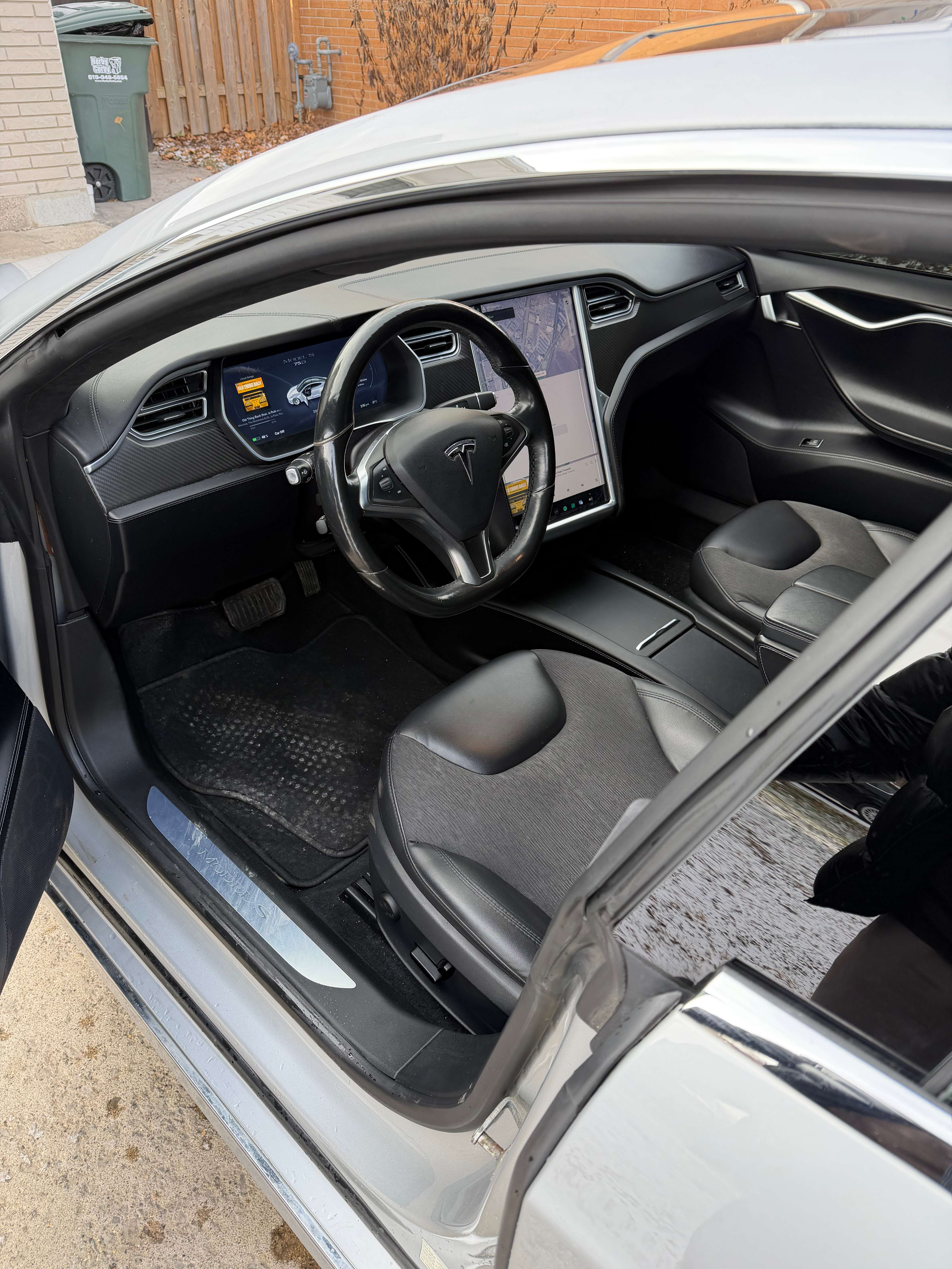 2016 Tesla Model S alt 5