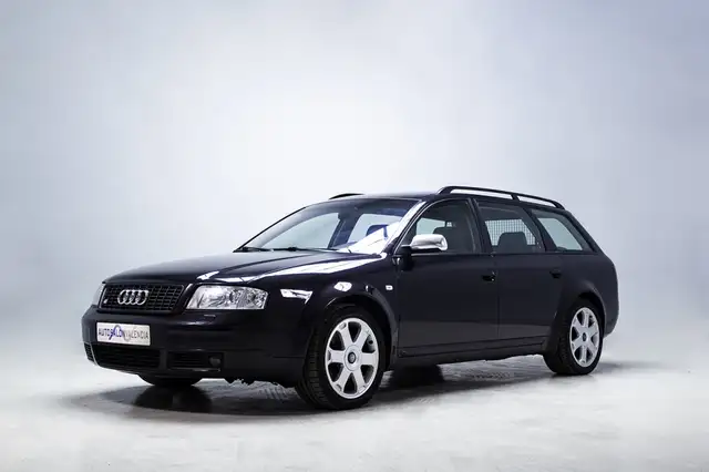 Audi S6 Avant quattro Tiptronic