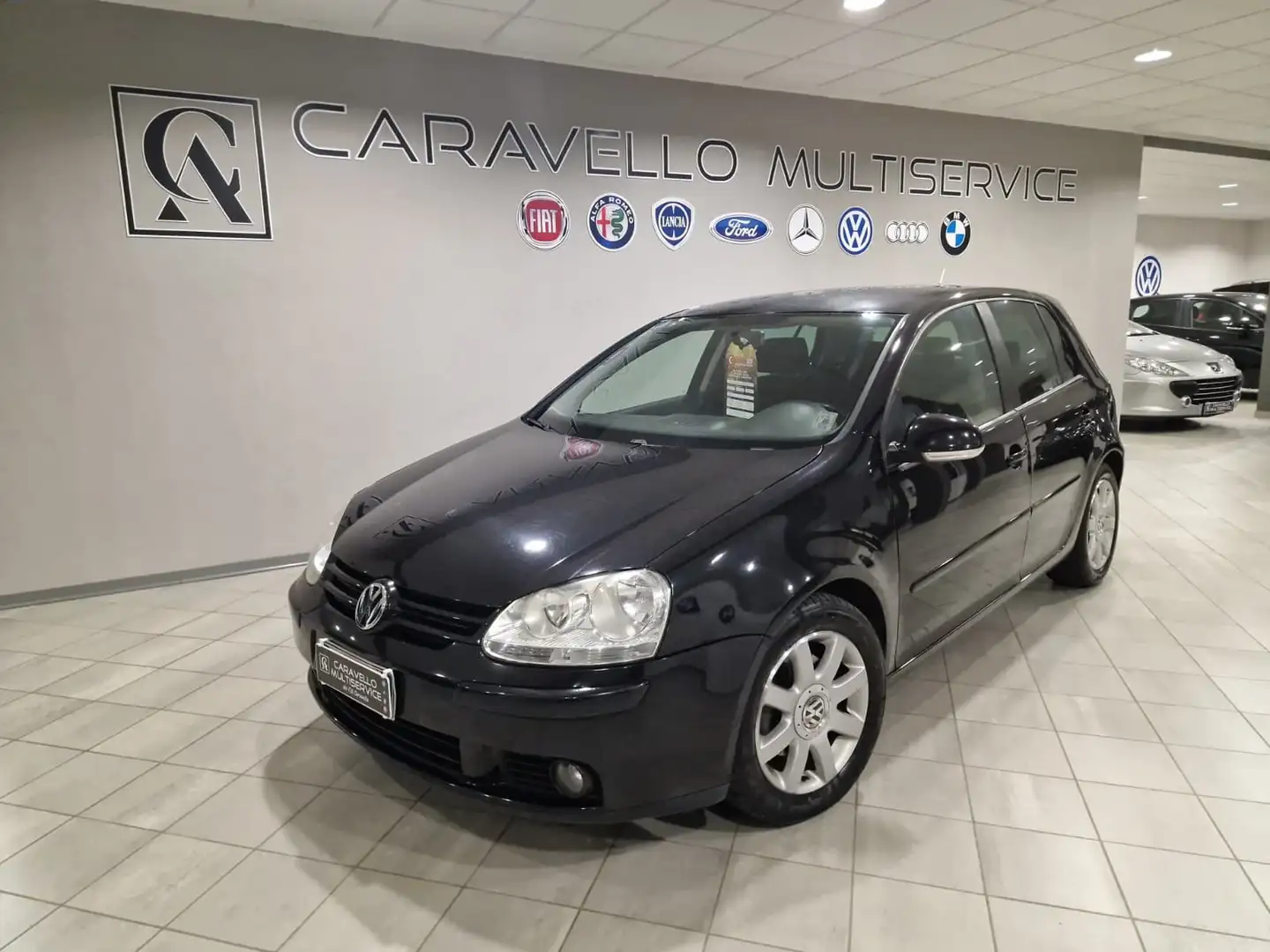 Volkswagen Golf Golf V 2003 5p 2.0 tdi Comfortline Zwart - 1