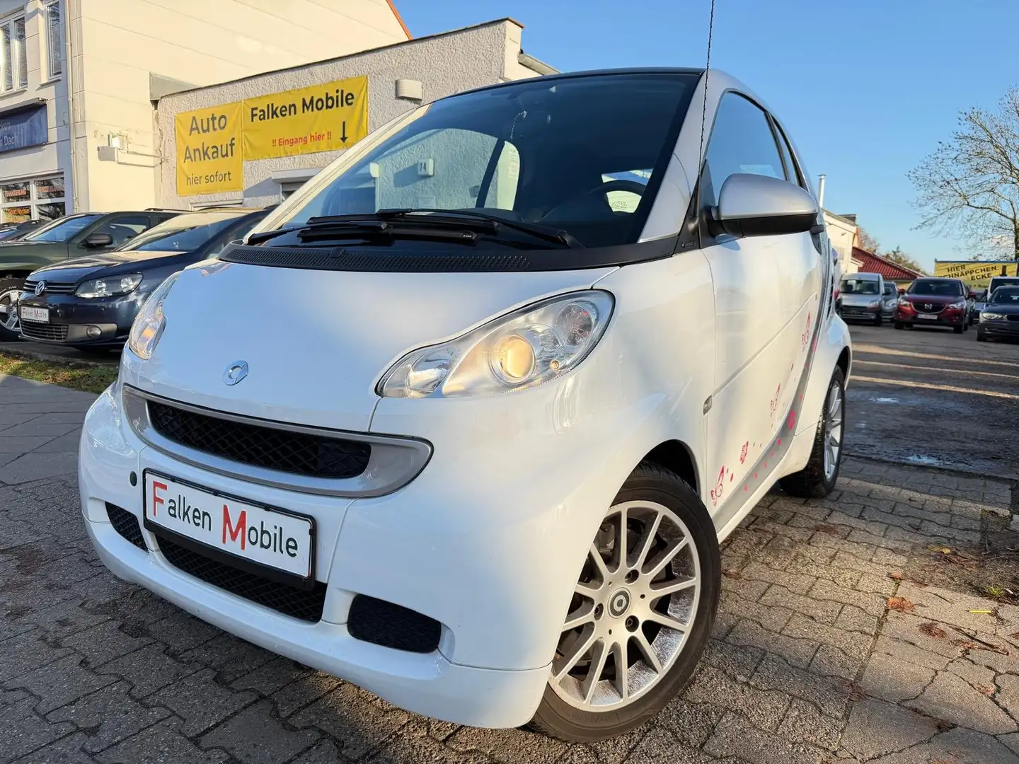 smart forTwo Coupe Micro Hybrid Drive + Klima Weiß - 1