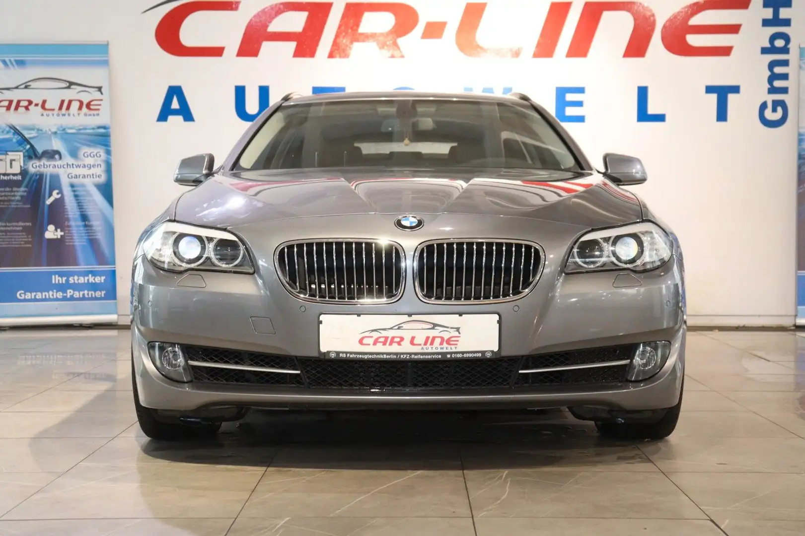 BMW 520 i Touring *Automatik*Panorama*Navi*AHK 2,0t* Grau - 2